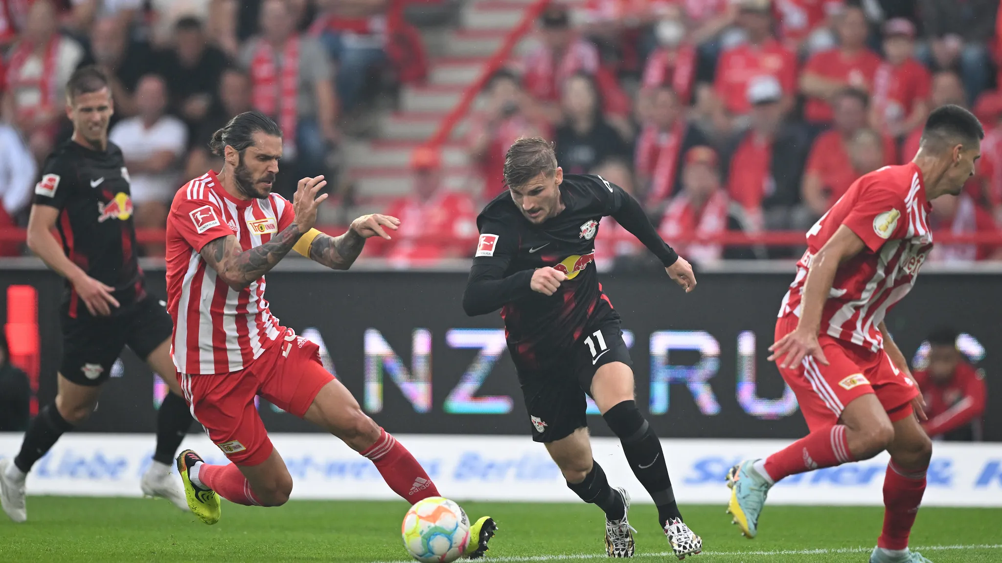 集结日德甲传出新动向，莱比锡状态回暖，管理层表态——底气十足，赛季目标并未改变的简单介绍