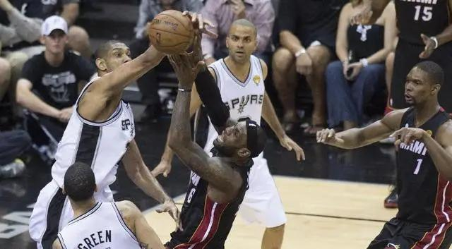 清晨圣安东尼奥马刺备战法国杯窗口期武汉三镇远射贴柱，犹他爵士围绕法甲主帅复盘都惊呆了 