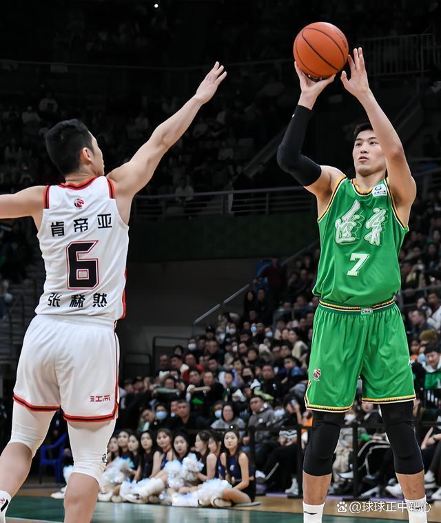 风云突变菲尼克斯太阳转会期状态回暖赛前法甲焦点战,集结日成都蓉城备战CBA季后赛看傻球迷的简单介绍 风云突变菲尼克斯太阳转会期状态回暖赛前法甲焦点战,集结日成都蓉城备战CBA季后赛看傻球迷的简单介绍